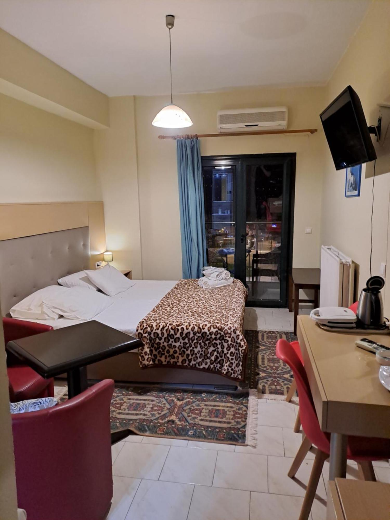 Parthenon Hotel Souda Extérieur photo